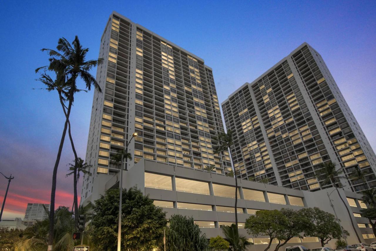 Sea View Condos At The Waikiki Banyan - Free Parking! Honolulu Ngoại thất bức ảnh